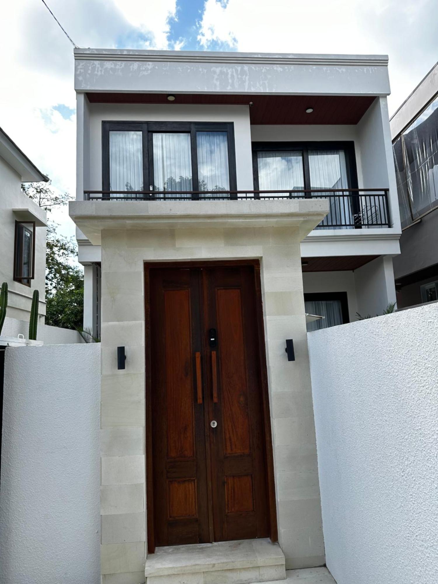 Ramana * Uluwatu